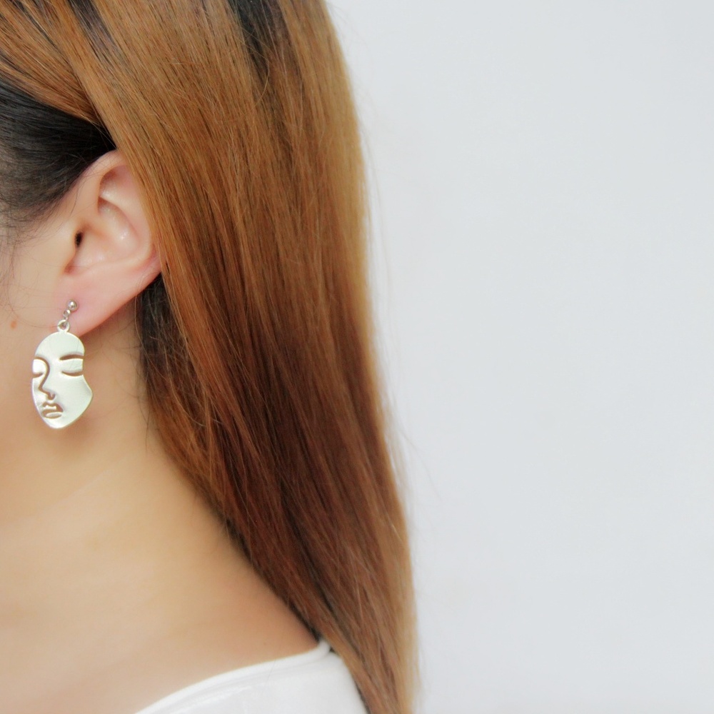Art Portrait Face Feminist Earring - Picture 4 of 6